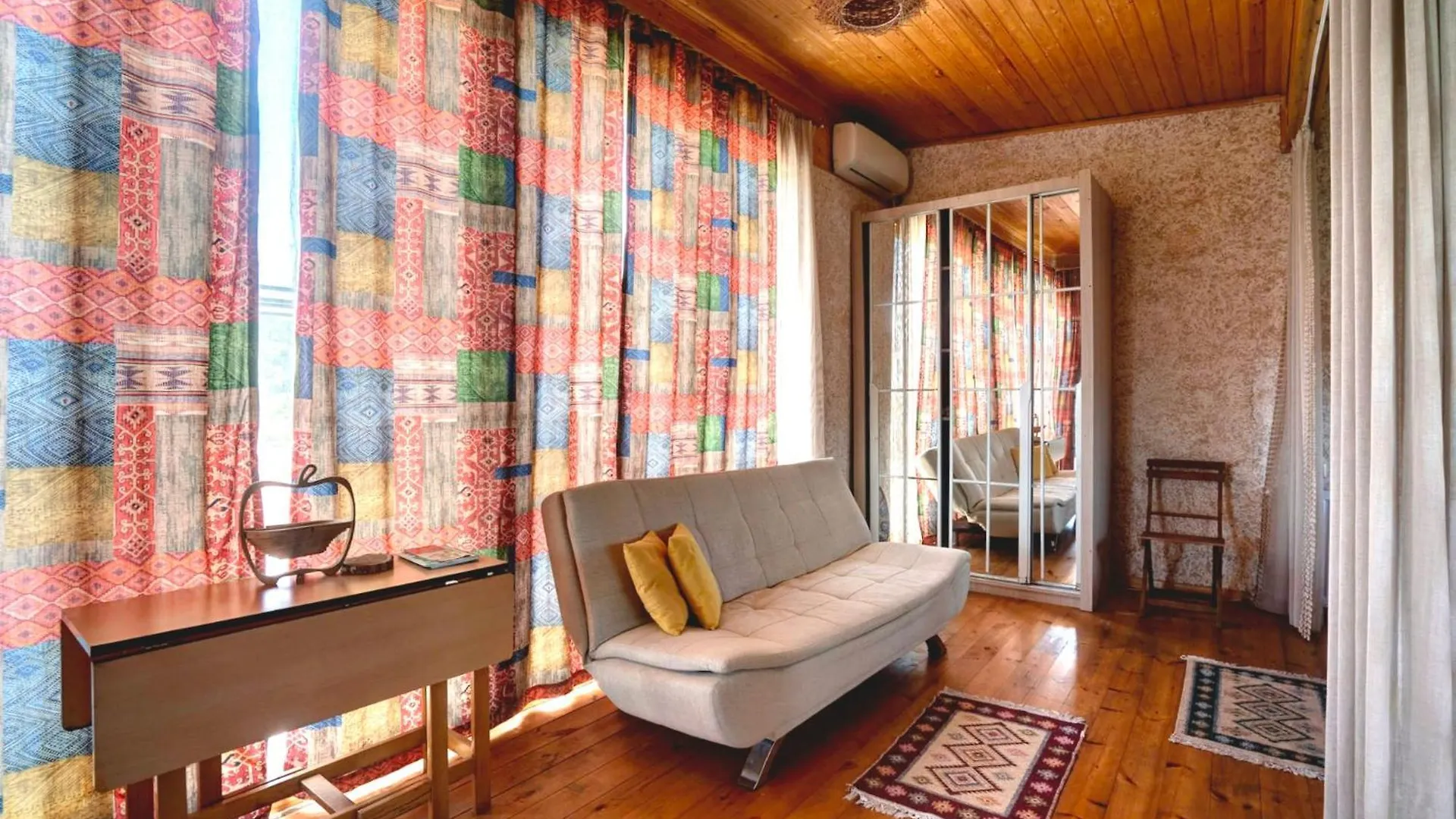 Batumi Wonderland Hotel 2*,  Georgia