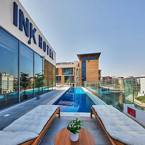 Ink 4*, Dubai Birleşik Arap Emirlikleri
